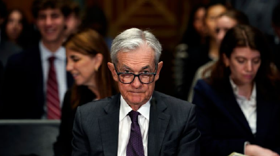 免费股票配资平台官网 临选前表忠？美联储主席候选人在选举临近之际抨击鲍威尔